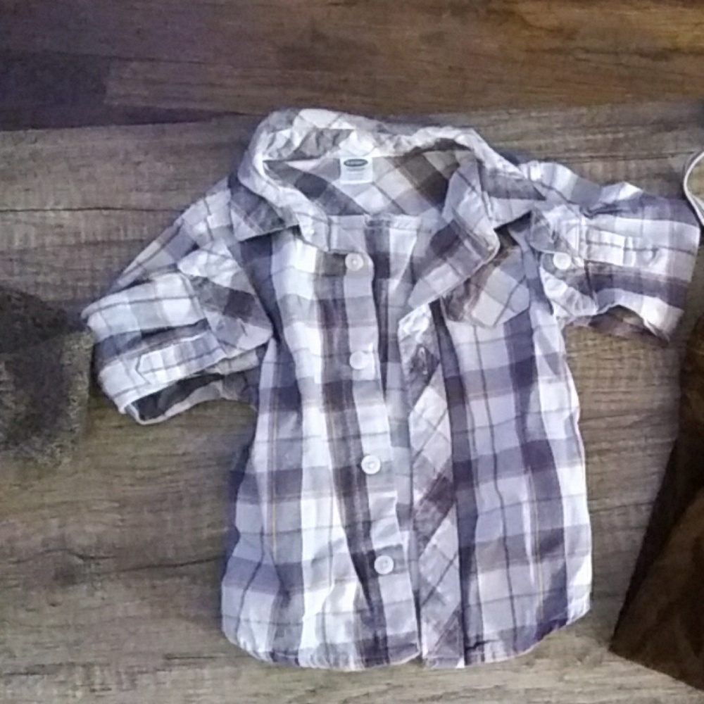 Clothing - Picture 2 of 3